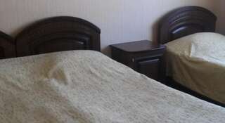 Гостевой дом Гостевой дом «Нептун» Адлер Трехместный номер-5